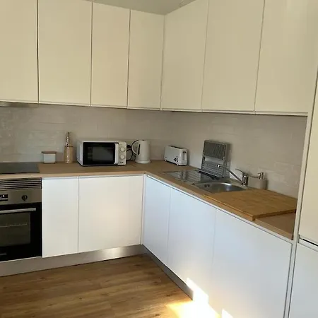 Casa Da Da Poca - Lirio * Estoril